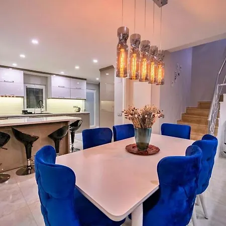 Villa Deniz Manzarali Lara Lueks Kaş