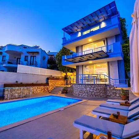 Deniz Manzarali Lara Lueks Villa Kaş