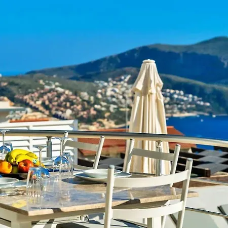 Deniz Manzarali Lara Lueks Kaş