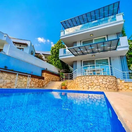 Deniz Manzarali Lara Lueks Kaş