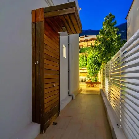 Villa Deniz Manzarali Lara Lueks *