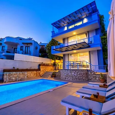 Deniz Manzarali Lara Lueks Villa Kaş